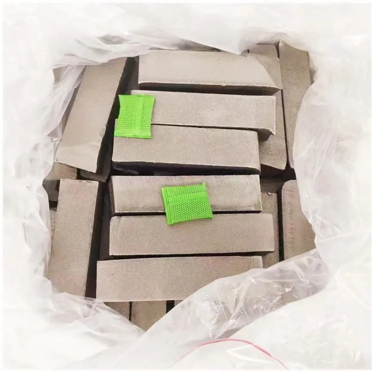 VAR -sulamisprotsessi elektromagnetiline raua kanded